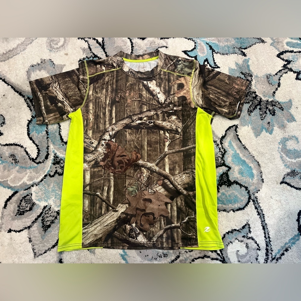 Mossy Oak Brown and Yellow/Green Short Sleeve Tee Sz Large